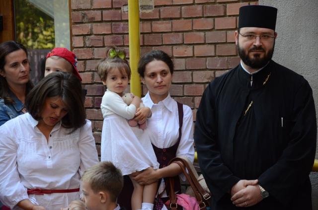 Început de an școlar pentru cei 115 copii ai Grădiniţei „Buna Vestire“ (GALERIE FOTO)