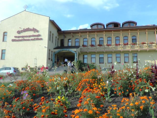 Grădiniţa cu Program Prelungit „Sfântul Ioan cel Nou de la Suceava“ şi-a deschis porţile