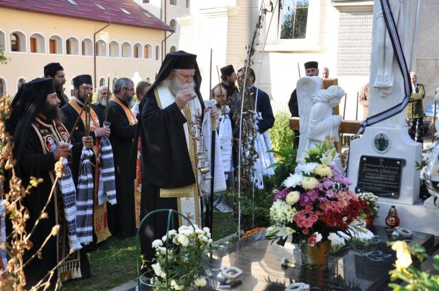 Parastas pentru părintele Zenovie Ghidescu, la Mănăstirea Nechit