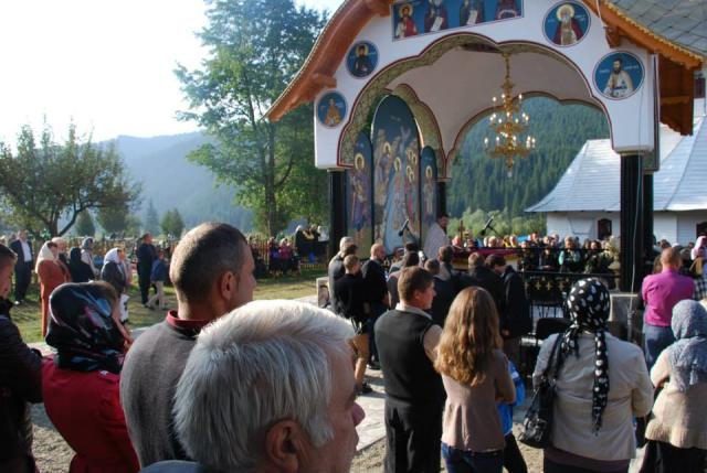 Slujiri arhiereşti în Arhiepiscopia Sucevei şi Rădăuţilor