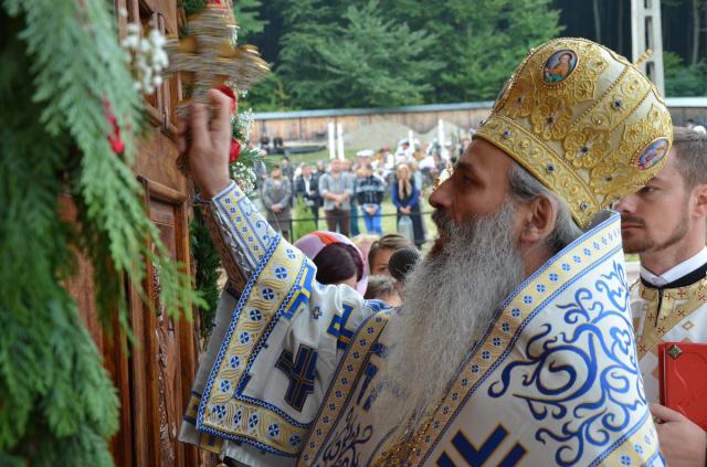 Biserica din cartierul Blebea al oraşului Târgu Neamţ, sfinţită de Mitropolitul Moldovei şi Bucovinei