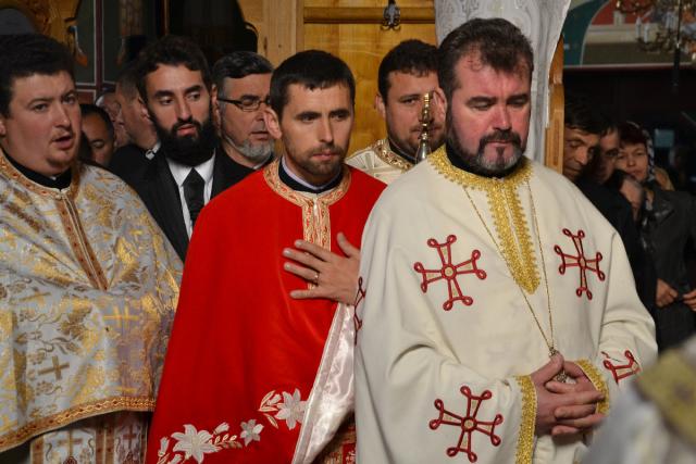 Sfințire de biserică oficiată de IPS Mitropolit Teofan, în parohia Nicolae Bălcescu- Flămânzi