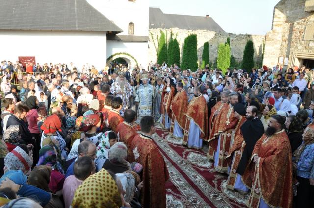 Bucurie duhovnicească pe „Drumul Crucii“ (GALERIE FOTO)