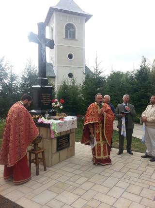 Sfinţire de troiţă la Urecheni