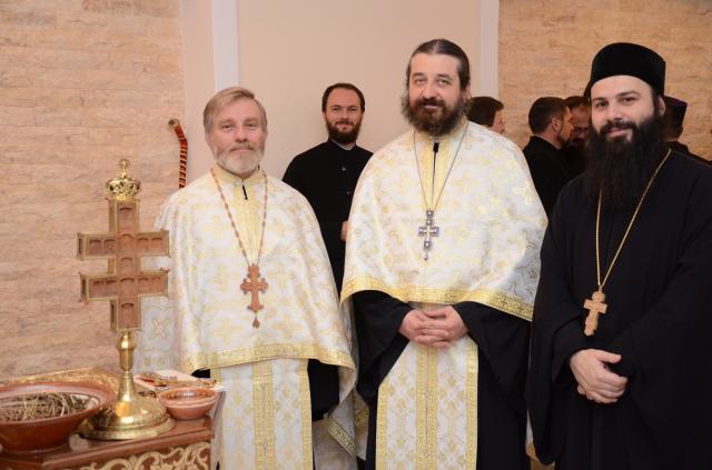 Slujbă arhierească de binecuvântare a lucrărilor realizate la Colegiul „Sf. Nicolae“ (GALERIE FOTO)