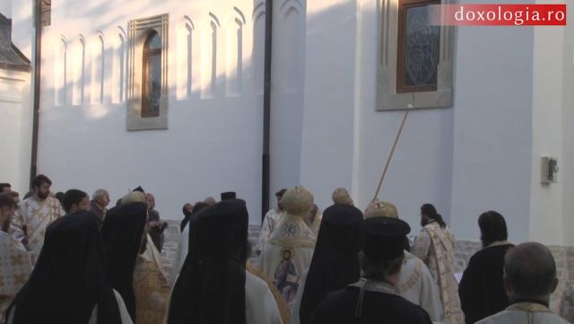 VIDEO: Resfințirea bisericii „Tăierea Capului Sfântului Ioan Botezătorul” din Iași