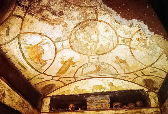Catacombele Domitillei din Roma