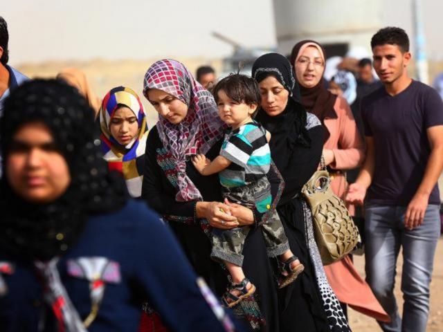 Tinere creștine răpite din Siria și Irak, scoase la licitație