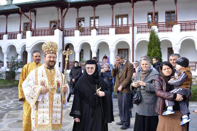 Bucuria rugăciunii de hram, la Mănăstirea Agapia