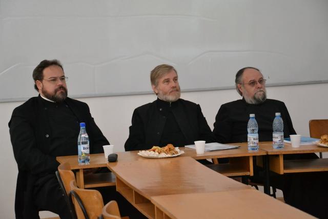 Examen de susţinere publică a lucrărilor de grad I, la Facultatea de Teologie Ortodoxă din Iaşi