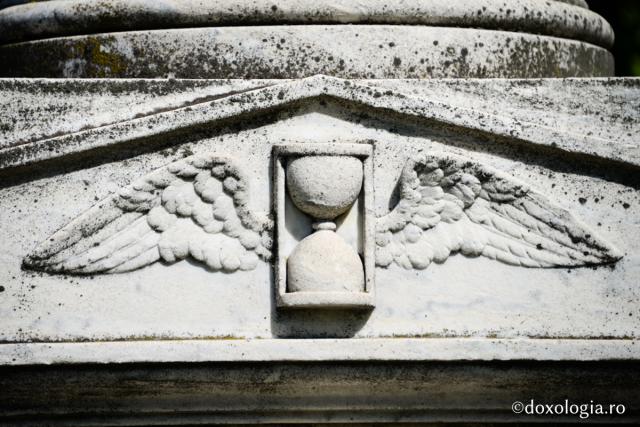 Monumentul funerar al familiei Sturdza de la Mănăstirea Frumoasa