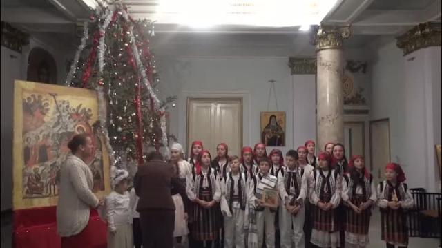 Colindători la Reședința Mitropolitană - Școala Miroslava, județul Iași