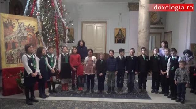 Colindători la Reședința Mitropolitana - Școala „George Călinescu” - Iași, clasa a III-a D