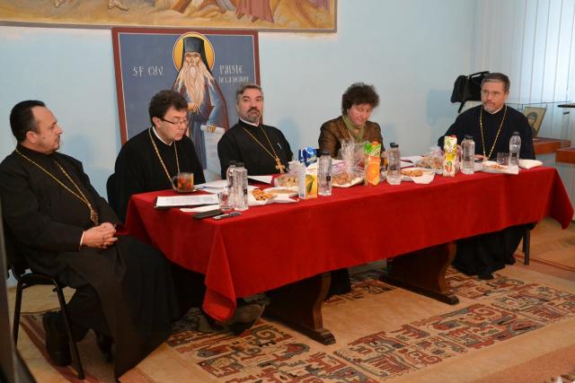 Două teze de doctorat susţinute public la Iaşi