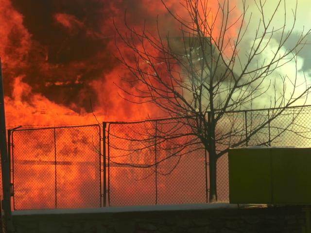 Centrul eparhial şi seminarul din Suceava, distruse în urma unui incendiu