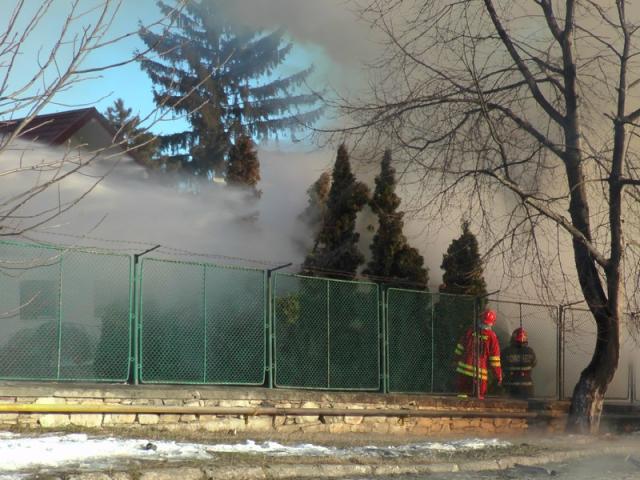 Centrul eparhial şi seminarul din Suceava, distruse în urma unui incendiu