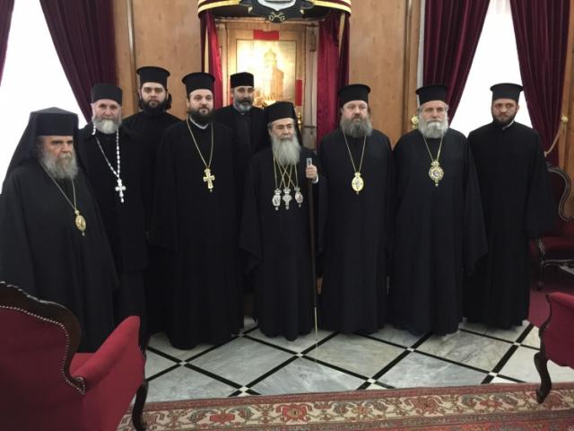 Noul reprezentant al Patriarhiei Române în Ţara Sfântă prezentat Patriarhului Ierusalimului