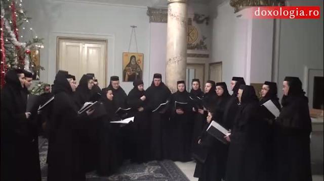 Colindători la Reședința Mitropolitană - Corul maicilor de la Mănăstirile Frumoasa, Galata și Copou