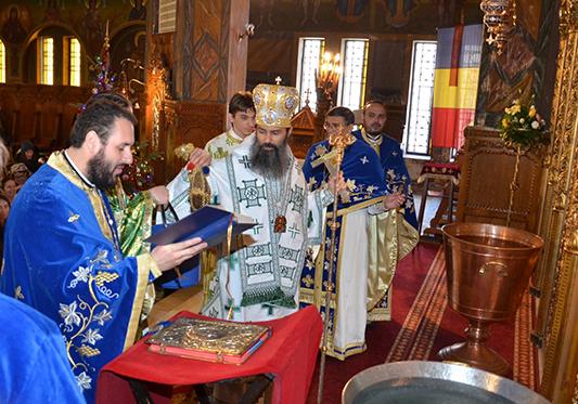 Slujba Bobotezei pe cuprinsul Patriarhiei Română văzută astăzi în 100 de imagini