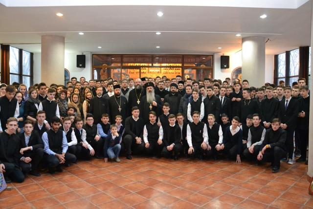 „Să petreceţi timpul liber în aşa fel încât să nu vă murdăriţi sufletul“