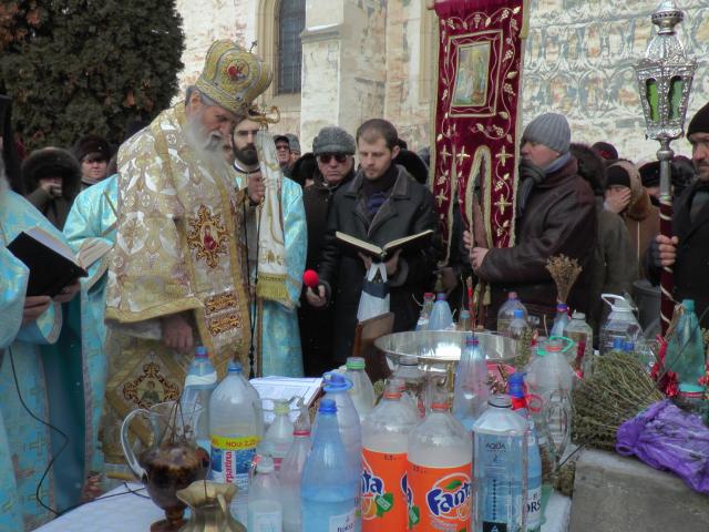 Slujba Bobotezei pe cuprinsul Patriarhiei Română văzută astăzi în 100 de imagini