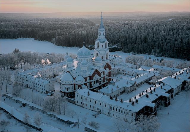 Catedrala „Schimbarea la Față a Mântuitorului” și incinta Mănăstirii Valaam