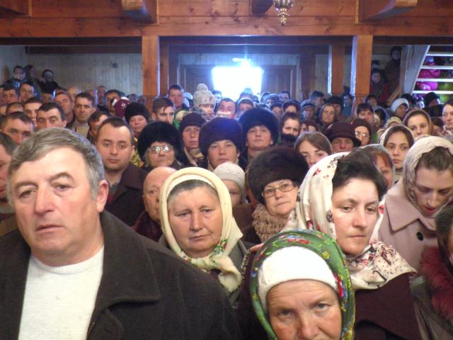 Slujbă de binecuvântare a bisericii din Suha - Mălini
