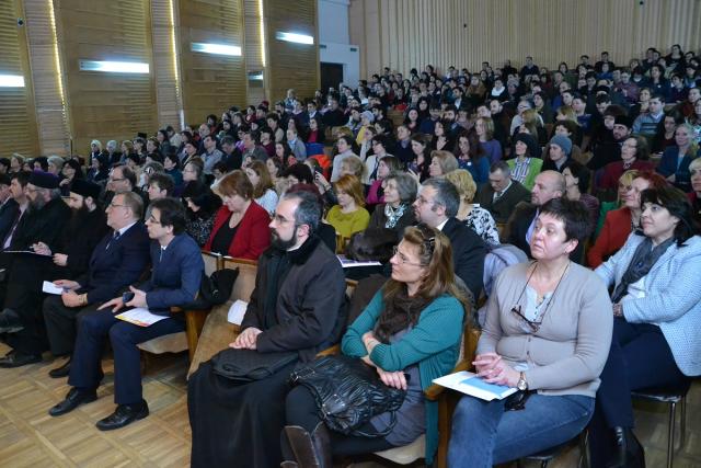 „Elevul vrea să vadă în profesorul de religie ceea ce el predă la oră“