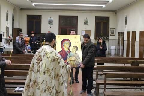 Icoana Maicii Domnului „Ocrotitoarea Emigranților” a ajuns în parohia „Sfântul Sfințit Mucenic Haralambie” din Legnago