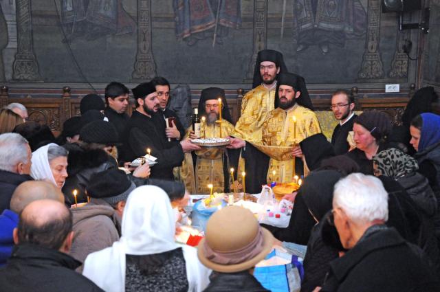 Moșii de iarnă la Catedrala Patriarhală