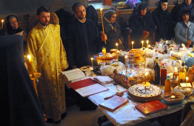 Moșii de iarnă la Catedrala Patriarhală