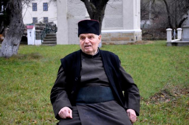Părintele protopop Teodor Moroşan a plecat la Domnul