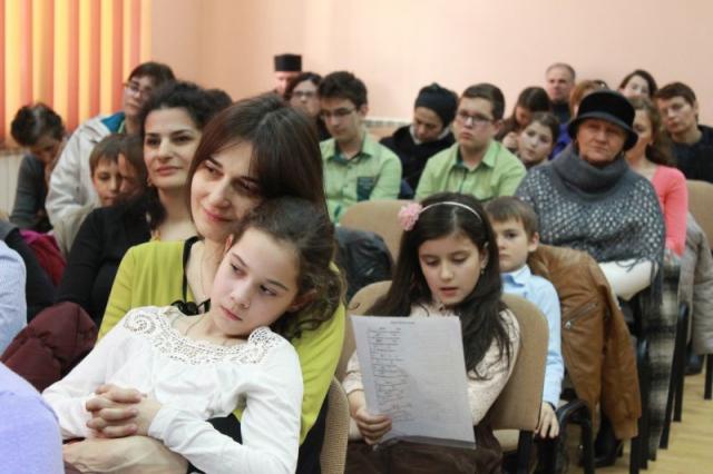 Simpozion „Femeia – Educatoarea familiei”