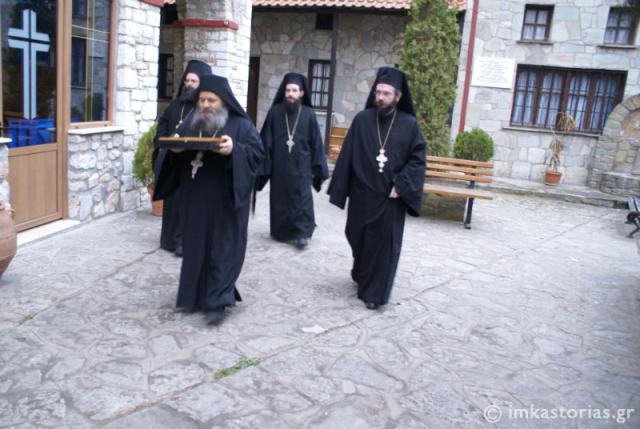 Credincioșii greci din Kastoria au primit brâul și schima monahală a Sfântului Paisie Aghioritul
