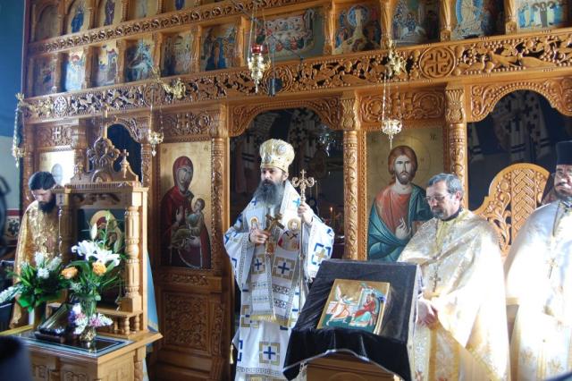 Hram la Mănăstirea Săraca