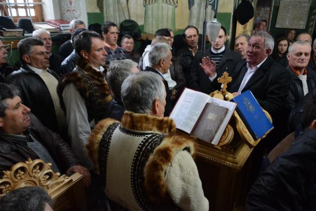 Liturghie arhierească în Parohia Fundu Moldovei