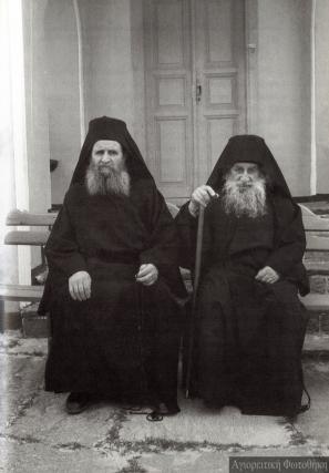 Tunderea în monahism şi hirotonia în preot – Viața părintelui Haralambie Dionisiatul (31)