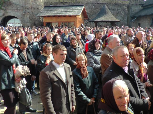 Slujbă cu doi arhierei la hramul Mănăstirii Moldoviţa