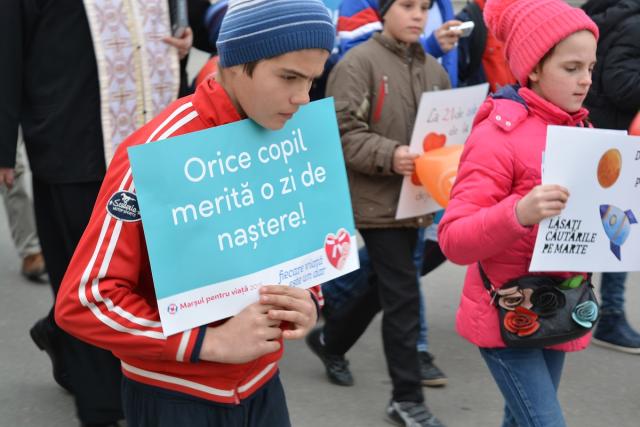 Marş pentru viaţă la Paşcani