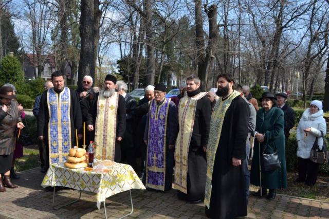 Deținuții politic și deportații în Bărăgan au fost pomeniți la Severin