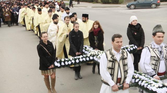 Mărturisire de credinţă prin pelerinaj, la Oneşti (GALERIE FOTO)
