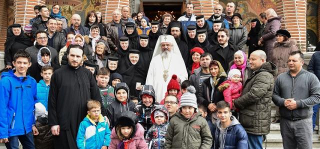 Preafericitul Părinte Patriarh Daniel la Mănăstirea Samurcăşeşti