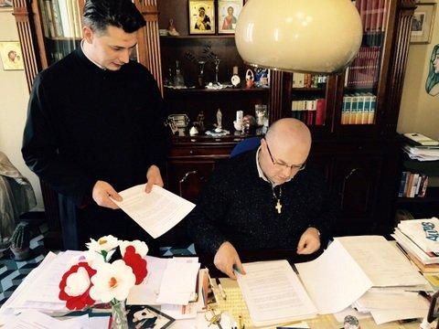 Semnarea Acordului de Comodat pentru biserica „Sf. Ap. Andrei”, filia Parohiei „Sf. Sp. Petru si Pavel” din ASTI