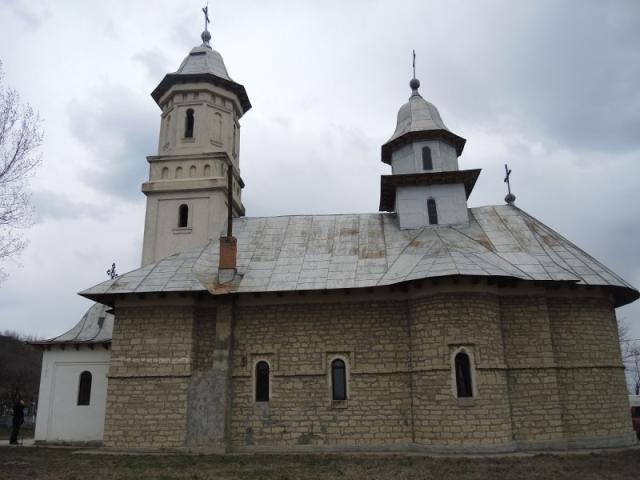 Denie arhierească și vizite pastorale în Protopopiatul Iaşi 2