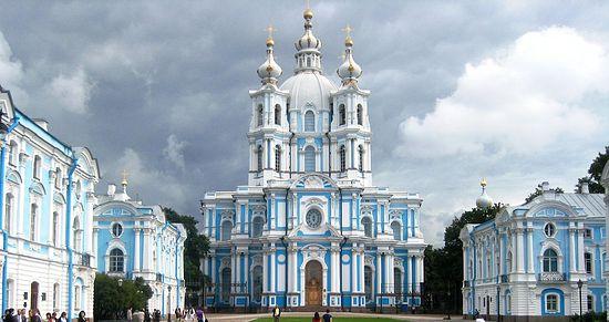 Catedrala Smolny din Sankt Petersburg va fi redată Bisericii Ortodoxe Ruse