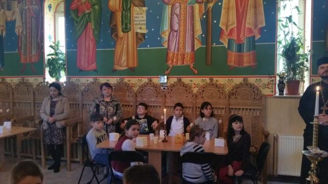 Festival de încondeiat ouă în parohia piteșteană „Sfântul Apostol Toma”