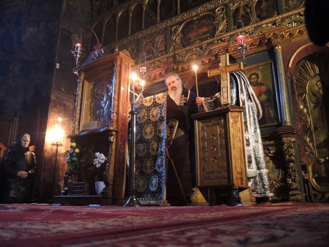 Denie oficiată de IPS Părinte Teofan, la Mănăstirea Hlincea