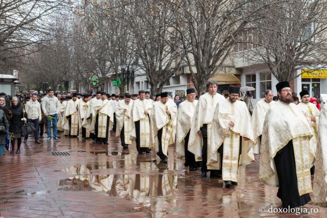 Pelerinaj în ajun de Florii la Iași