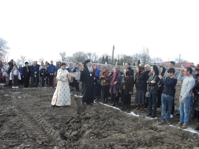 Sfințire de loc de biserică, în a doua zi de Paști