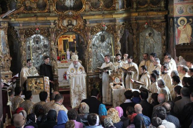 IPS Ioachim: &quot;Când vezi totul în iubire, te umpli de lumină&quot;